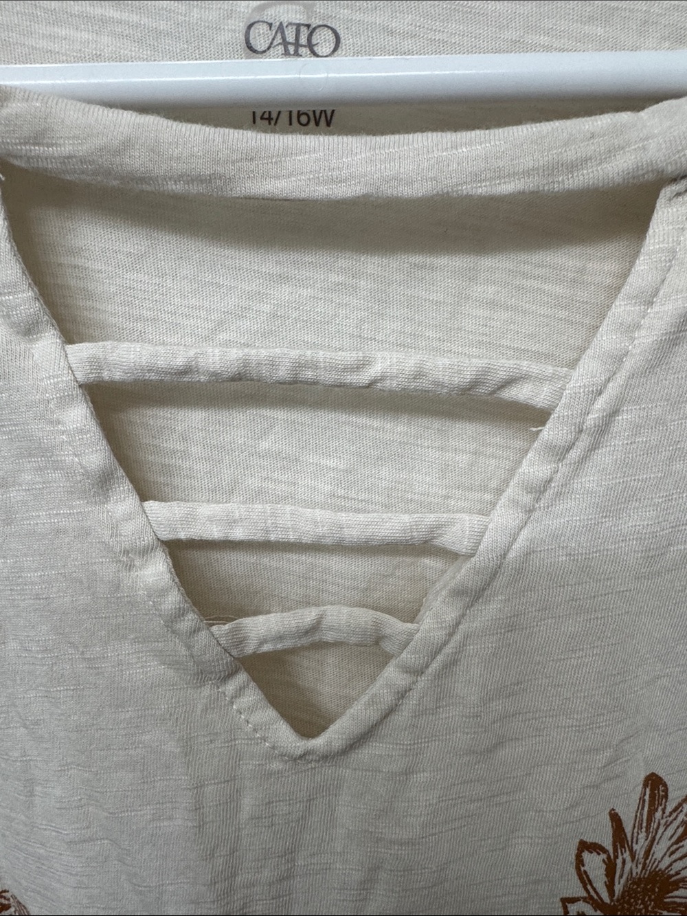 Dolly-Cato Cream Short-Sleeve V-Neck Graphic Tee - Picture 5 of 5